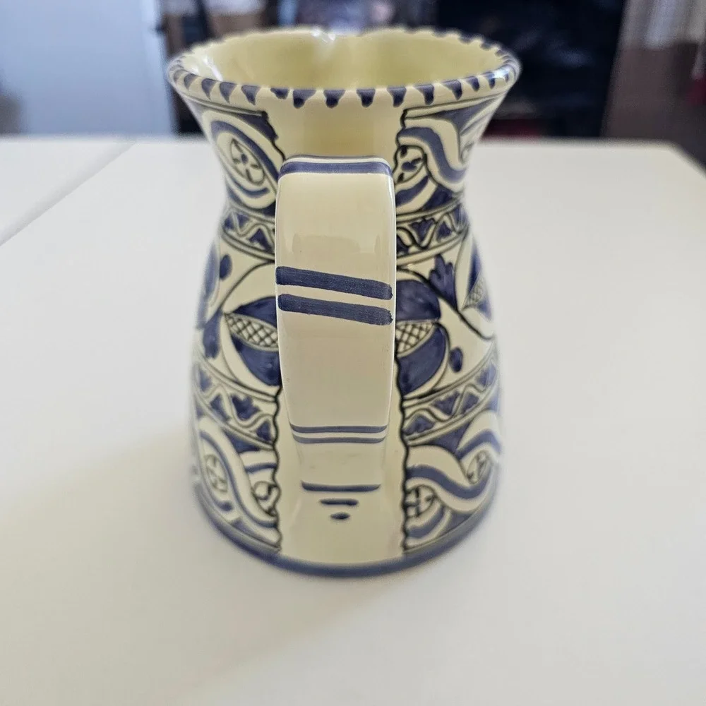 L.AR.CE. Orvieto Italian Pottery Pitcher Blue White Hand Painted Majolica 6.5